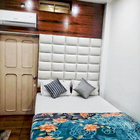 סיליגורי Hotel Florence מראה חיצוני תמונה